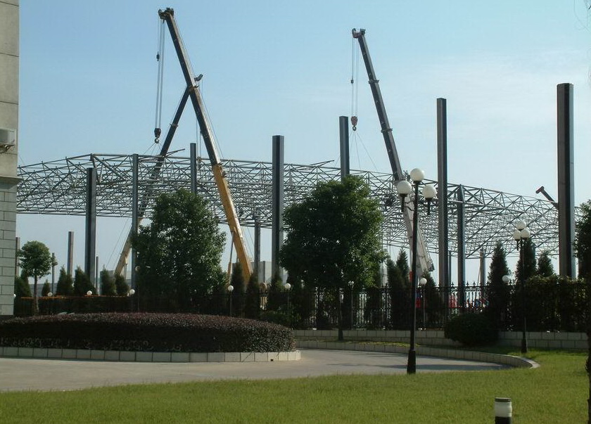 江门加油站罩棚网架